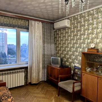 Лесі Українки бульв., 19