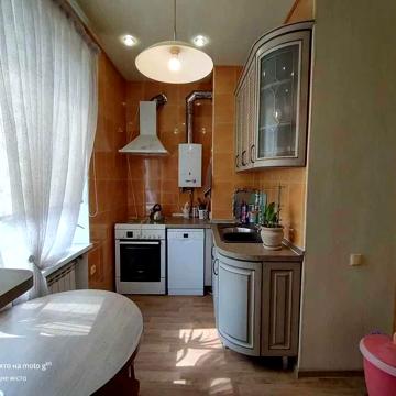 Аренда БОЛЬШОЙ 3х-комнатной квартиры. Проспект Соборный, Малый рынок
