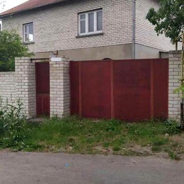 Продам частный дом 2 этажа (10х12) на берегу реки в Центр р-не.