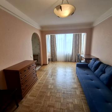 Березняківська вул., 14
