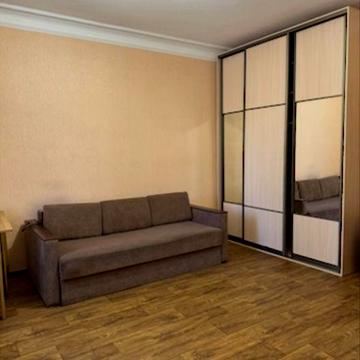 продаж квартири центр Л.Курбаса 5
