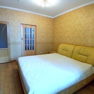 Без % Оренда 3 кім квартира метро Деміївська Саперно-Слобідська вул.