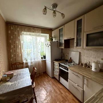 Простора 4-кімнатна квартира в районі Рокоссовського,біля стомат.
