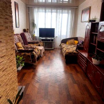 Продам 3-х кімнатну квартиру в центрі