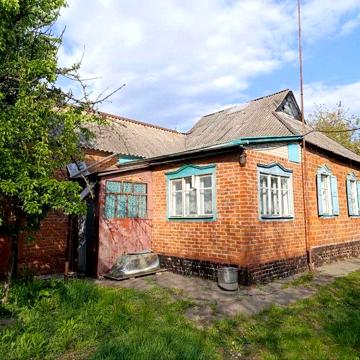 Продам будинок 70кв, ділянка 40 соток. Місто Охтирка. Торг