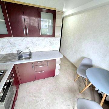 Просп. Лесі Українки(Пушкина), буд.67. Цена 9000грн в месяц.