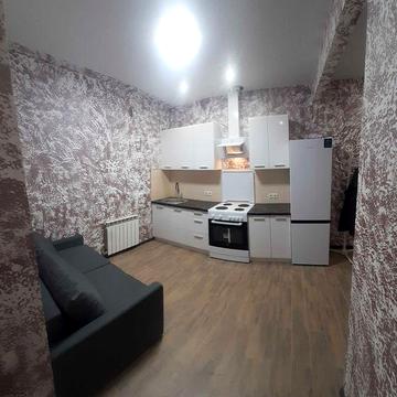 Сдам 2х комнатную, центр