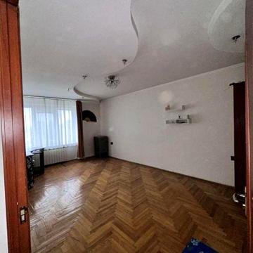 Терміново продається 2-ох км квартира нового планування