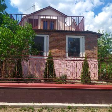 Будинок на Дністрі