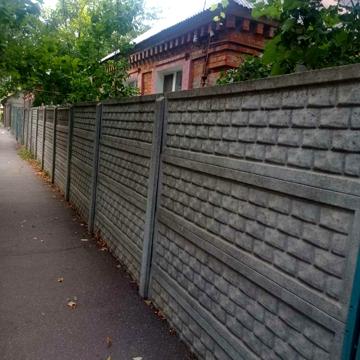 Залізна вул., 32