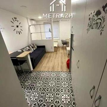 Продам 1к квартиру возле сквера Стрелка