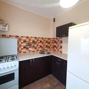 Продам 1к.кв метро Спортивная,  Метростроителей,  Конный рынок