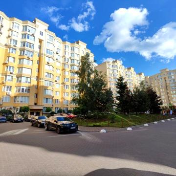 Оренда двокімнатної квартири в ЖК Софія. Поруч алея, 2к 68 метрів.