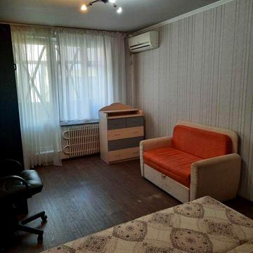 Сдам 1к. кв. м. 23 Августа, П. Поле, ул. Старицкого, 9.