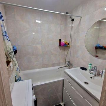 Продажа 2ой квартиры в Александровском р-не (Ашан)