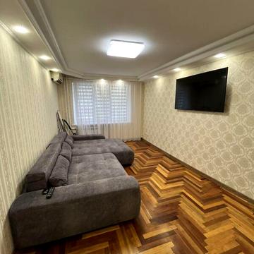 Продаж 3к Квартира Юності вулиця