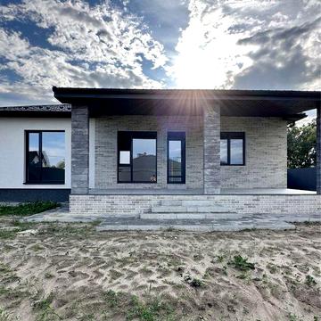 Будинок з терасою у Бучі. 143 000 $ неподалік парку