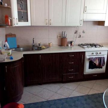 Оренда будинку 7  кімнат 2 кухні 600$ поруч річка до центру 20 хв
