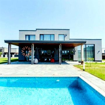 Продаж Будинку в стилі high-tech c. Крушинка, Васильківський, р-н.