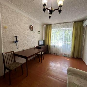 Продаж 3-кімнатна на Вокзальній