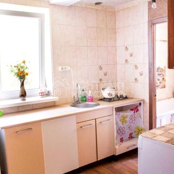 Мітингова вул., 38