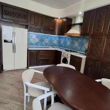 Продам 3к квартиру метро Защитников Украины.Конный рынок ЖК