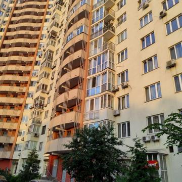 Гната Хоткевича вул. (Червоногвардійська), 12