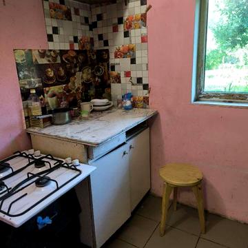 Сдаётся одно комнатная квартира в Березани, район вокзала,.