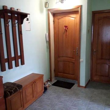 Сдам СВОЮ 2комн. кв на Бочарова