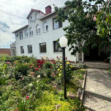 1/2 будинку, 17 соток