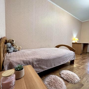 Сергія Данченка вул., 5