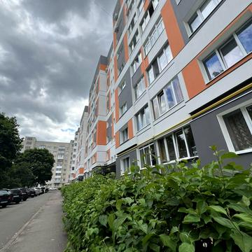 Соборності просп., 10