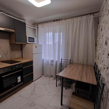 Валерія Лобановського просп. (Червонозоряний), 35