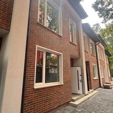 Таун в центрі міста Ірпінь, біля Академіі