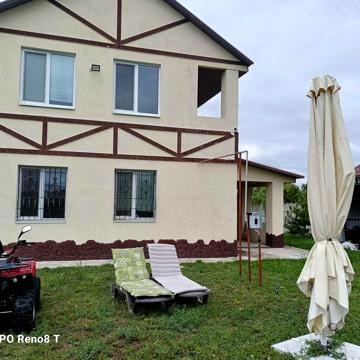 Дім-дача на березі Орілі в селі Придніпрянське