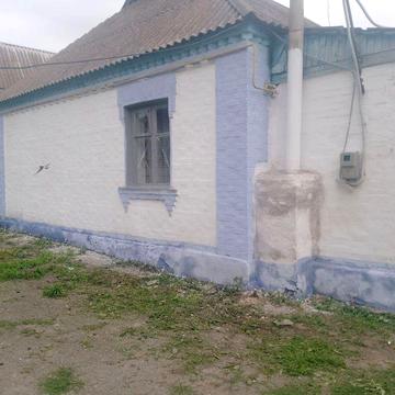 Продам частину будинку в місті Узин.