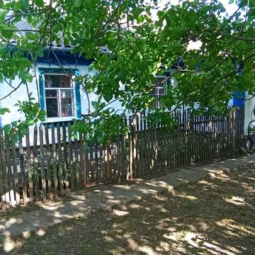 Продаж житлового будинку