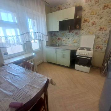 Сдам Небесной Сотни 47/2 одно комнатную квартиру