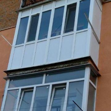 Продаж 2к.кв 3п.в центрі