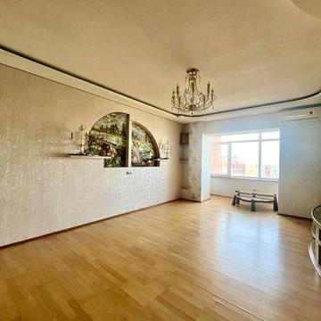 Шикарная видовая квартира по проспекту Победы