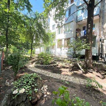 Продам 4-кімнатну квартиру на Черемушках вул.Малиновського