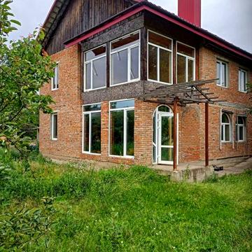 Продається будинок в приміській зоні то