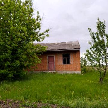 Продам будинок з земельною ділянкою
