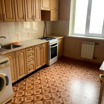 Миколи Закревського вул., 85