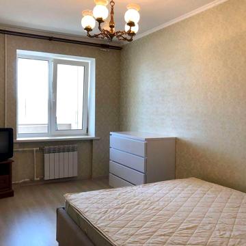 2-к. квартира, вул. Андрія Верхогляда, 6Б, метро Звіринецька