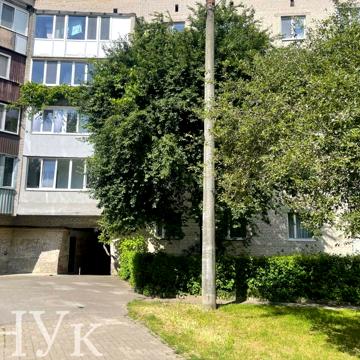 Молоді просп., 13