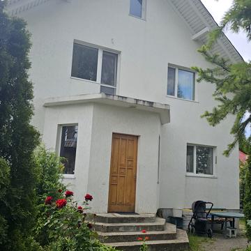 Паркова, 6