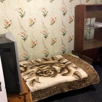 Здається флігель зі зручностями