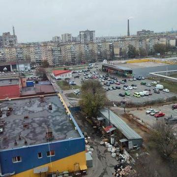 Сдам видову 2 кв-ру на ж/м Покровський в р-ні суперм .Варус   ПРЕ