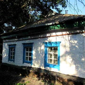 Хата в с. Голубовка, Новомосковского р -на. Сдам.